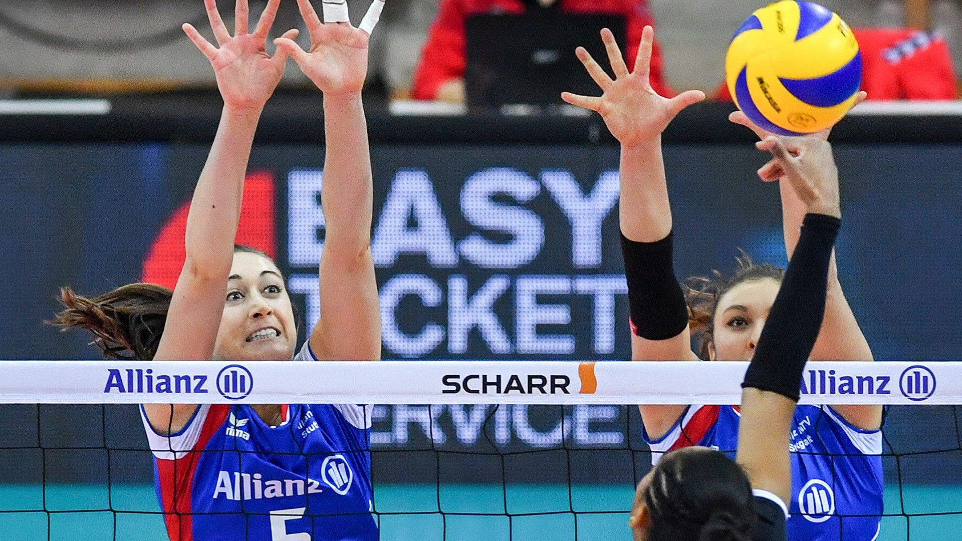 Erhält Molly McCage ihren Nimbus als stärkste Mittelblockerin der Liga auch gegen Suhl aufrecht? (Foto: Tom Bloch | www.tombloch.de)